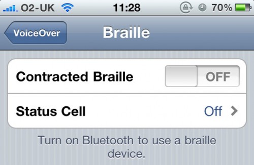 Usando el iPhone 4 con un dispositivo Braille