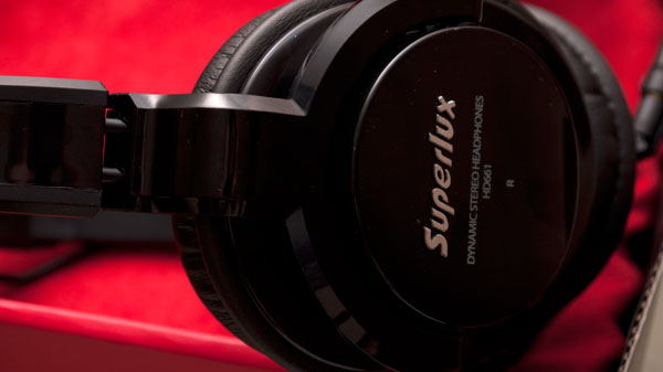 Buscando auriculares para un iPod: Superlux HD661