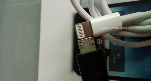 Dock 9 Pin - microUSB